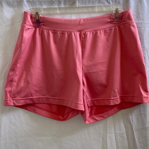 Lady Foot Locker Pink Active Shorts Size: Small - Picture 2 of 5